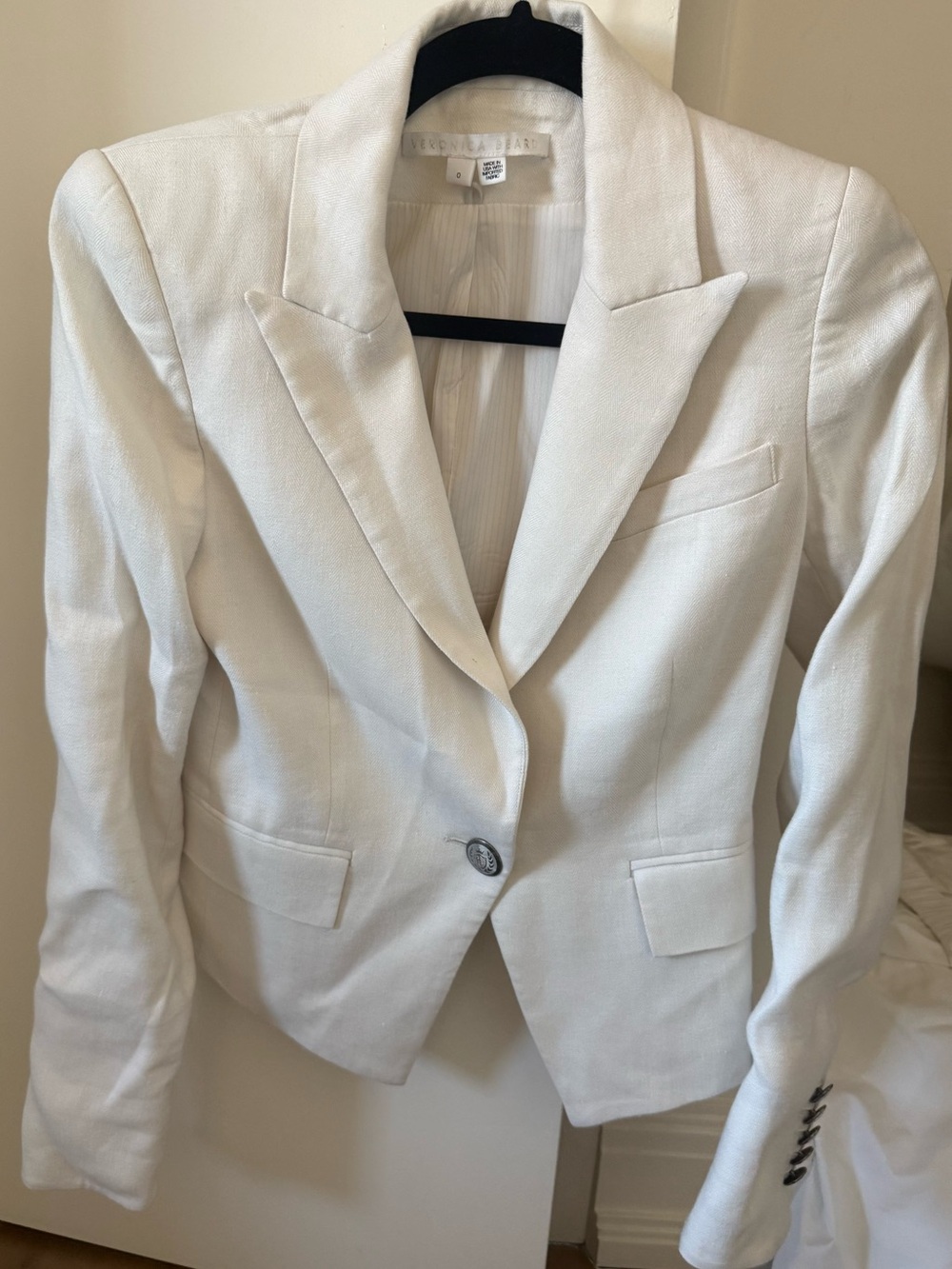 Veronica Beard White Tailored Blazer with Notch Lapels